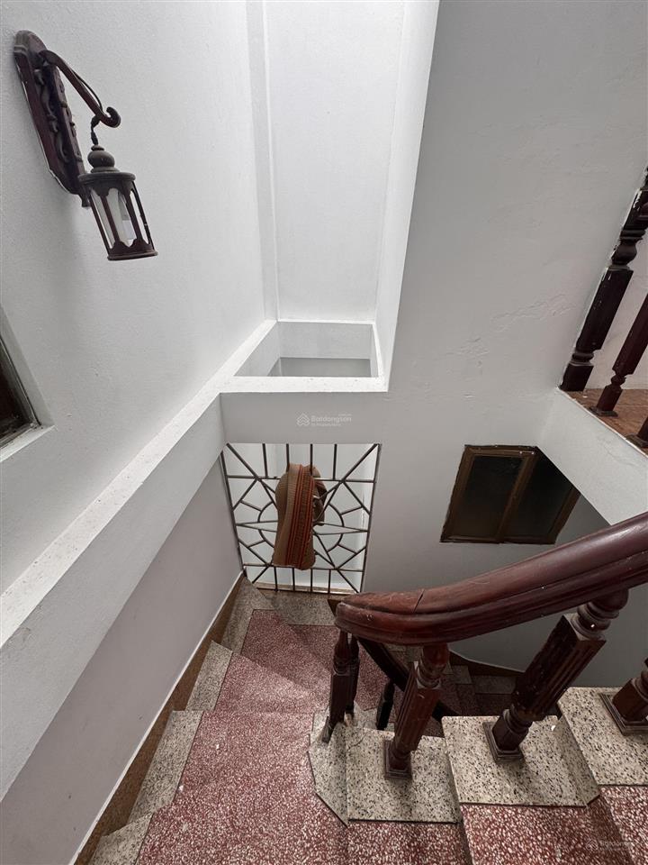 Bán nhàtrương địnhbạnh maihai bà trưng33m3,5tầngnhỉnh7cách mặt phố 50mđầy đủ công năng