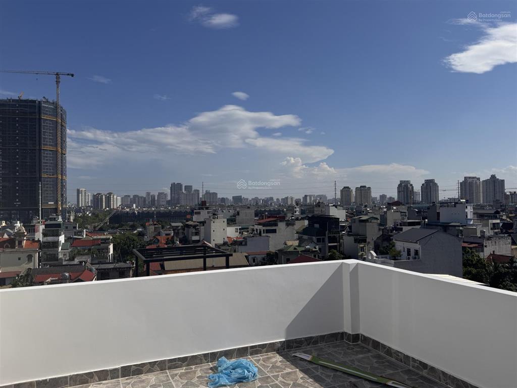 Bán nhà mặt phốan dương vươngvõ chí côngtây hồview sông hồng50mthang máy7tầng 1hầmkhông qh