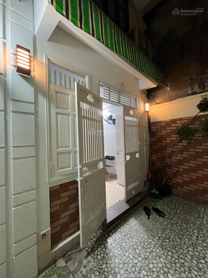 Bán nhà mớithổ quanđê la thànhđống đahiện đạisổ hoa hậungõ nôngdt20m6 tầngnhỉnh 5tỷ