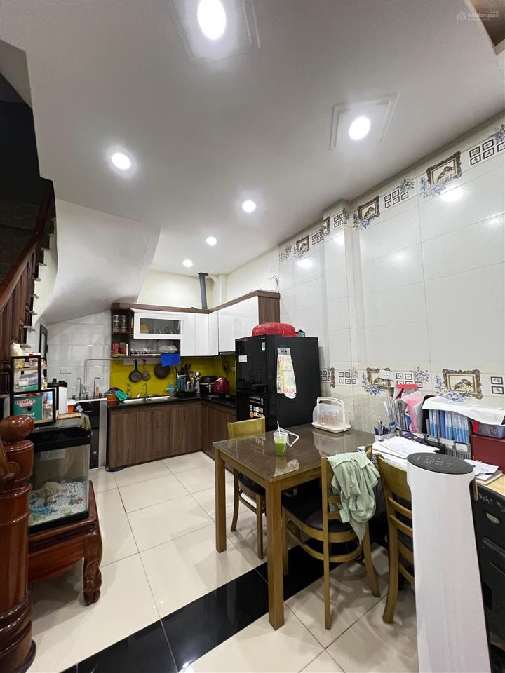 Chính chủ bán nhà riêng tại ngụy như kon tum, 15 tỷ, 51m2, 5 tầng, 6pn, 4wc ngõ ô tô