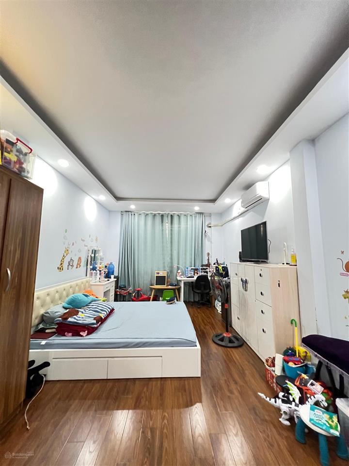 Chính chủ bán nhà riêng tại ngụy như kon tum, 15 tỷ, 51m2, 5 tầng, 6pn, 4wc ngõ ô tô