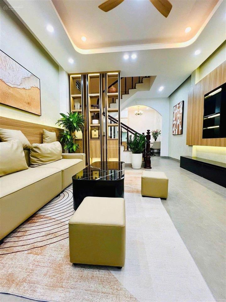 Bán nhà nguyễn khang, cầu giấy 41m2 5 tầng mặt tiền 4.3m giá hơn 12.8 tỷ