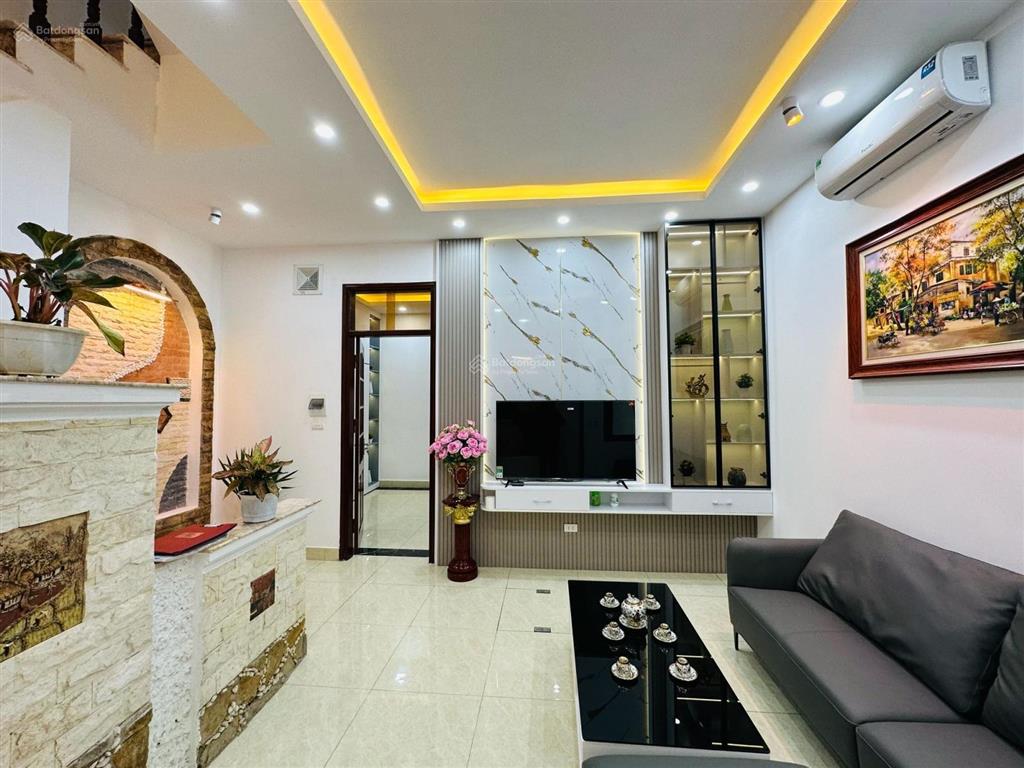 Bán nhà riêng tại 132 vũ tông phan, 11,4 tỷ, 55m2, 6pn, 4wc