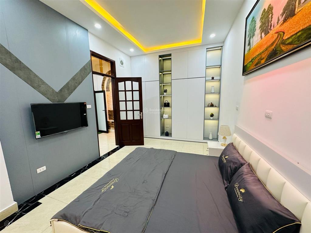 Bán nhà riêng tại 132 vũ tông phan, 11,4 tỷ, 55m2, 6pn, 4wc
