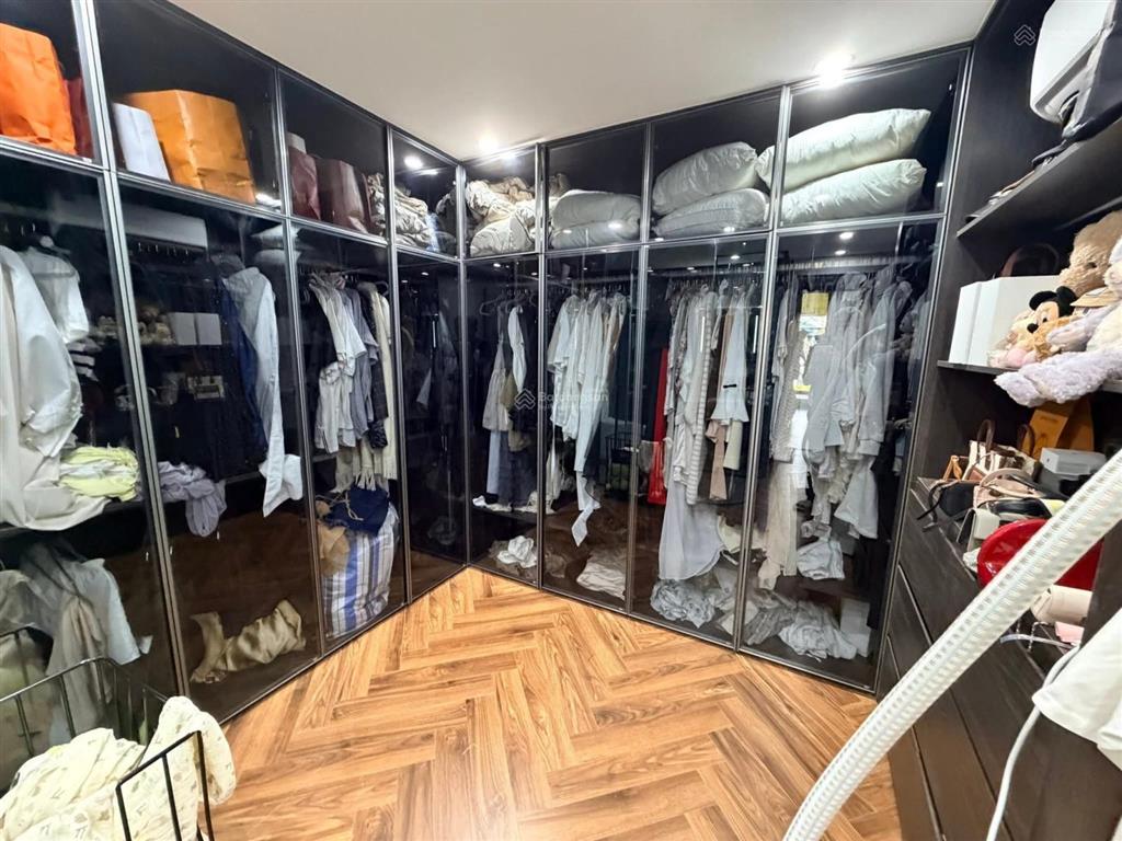 Chính chủ cần bán căn nhà vào ở luôn phố lò đúc 40m 4 tầng giá 9.2 tỷ