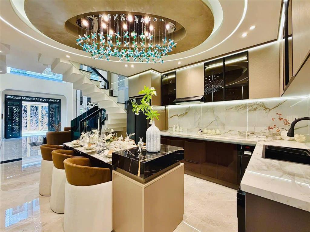 Nhà thống nhất, p. 16, gv. dt 4m x 16m nhà trệt lững 2 lầu st, full nội thất, giá 9,990ty tl