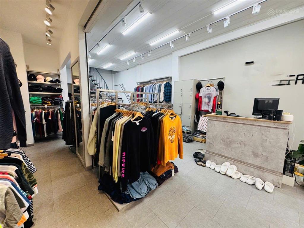 Nhà nguyễn thái sơn, p.4, gv  đối diện vincom pvt. dt 5m x 15m nhà 1 trệt 1 lầu, giá 7,5 tỷ tl