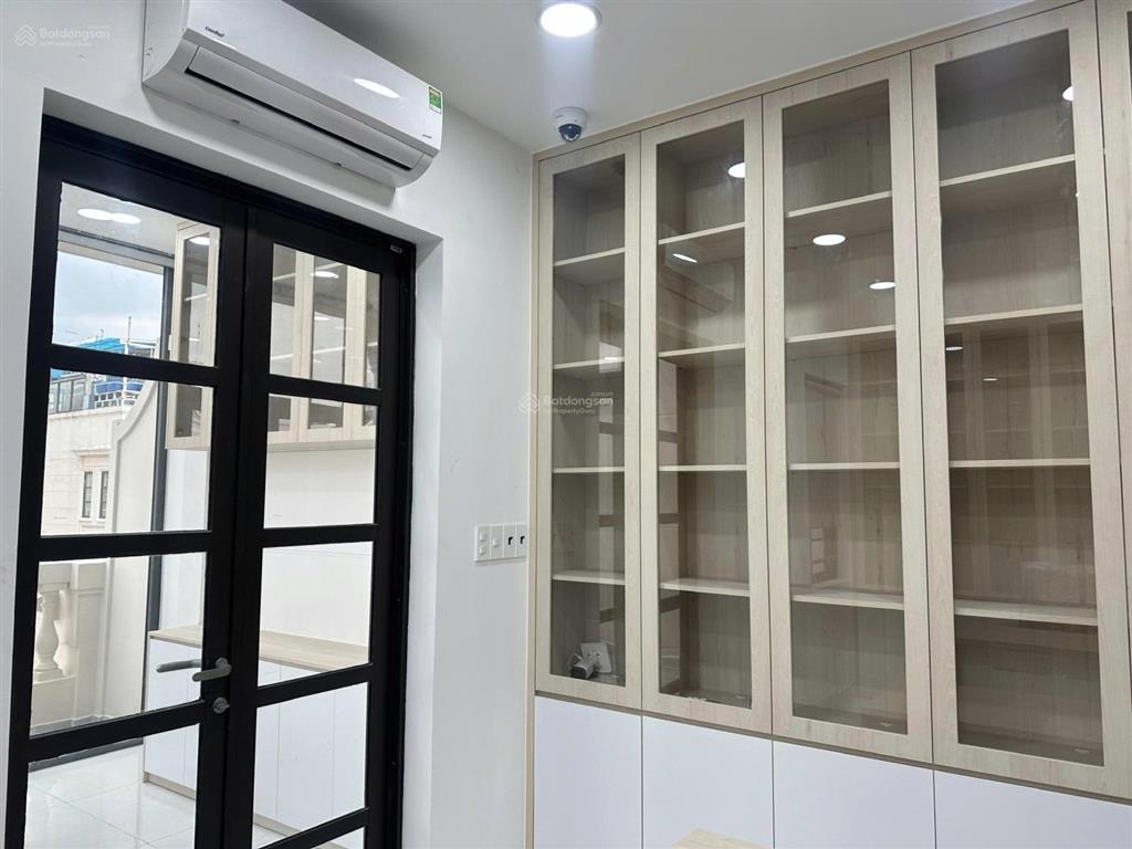 Nhà cityland park hill  p. 10  gò vấp. hầm trệt 3 lầu, có thang máy, full nội thất, giá 22,5tỷ tl