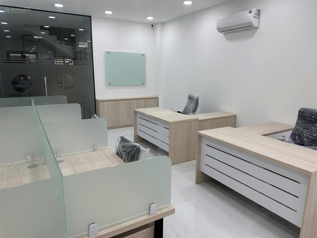 Nhà cityland park hill  p. 10  gò vấp. hầm trệt 3 lầu, có thang máy, full nội thất, giá 22,5tỷ tl