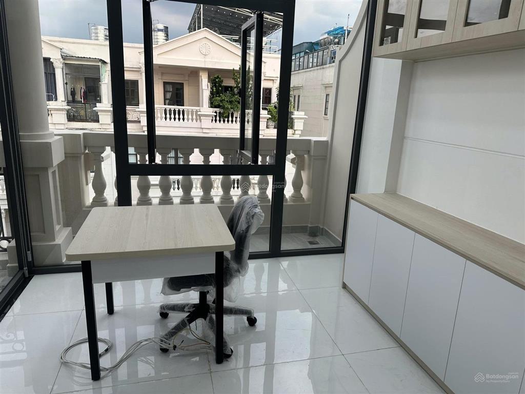 Nhà cityland park hill  p. 10  gò vấp. hầm trệt 3 lầu, có thang máy, full nội thất, giá 22,5tỷ tl