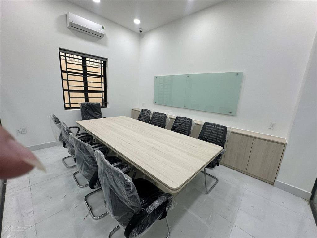 Nhà cityland park hill  p. 10  gò vấp. hầm trệt 3 lầu, có thang máy, full nội thất, giá 22,5tỷ tl
