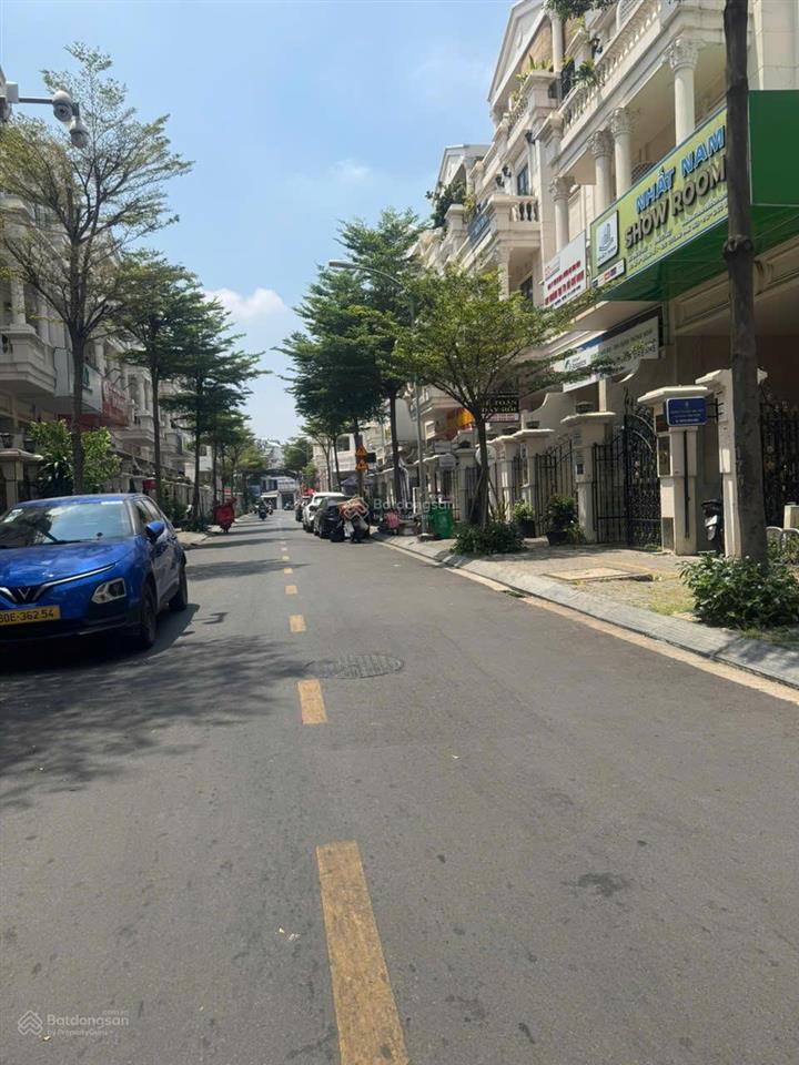 Nhà cityland park hill  p. 10  gò vấp. hầm trệt 3 lầu, có thang máy, full nội thất, giá 22,5tỷ tl