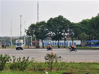 Nhà 4 tâng dtsd 200m hxh đường xa lộ hà nội ( ql52) giá 4ty9 .  0938 672 *** lê tài bds