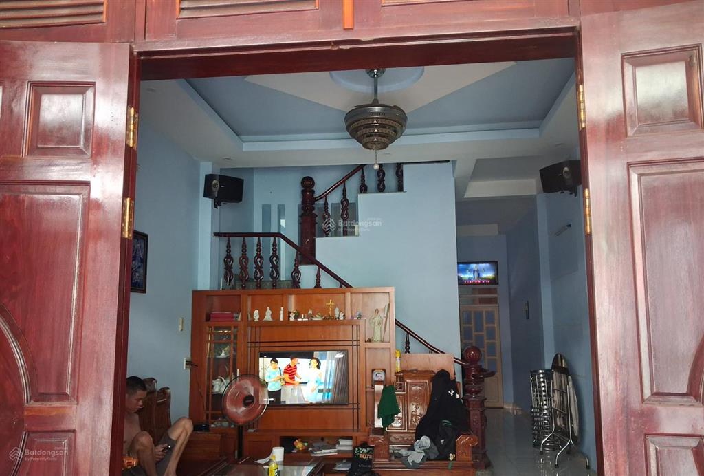 Nhà 2 tầng dt 70m đường tô vĩnh diện. vị trí vàng làng đhqgtphcm . giá 4ty6 .  0938 672 ***