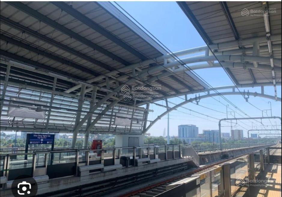 Bán nhanh nhà cấp 4 dt 80m2 4 x 20 vị trí đẹp, hẻm rộng thoáng mát dân trí cao, sổ riêng. 4tỷ5