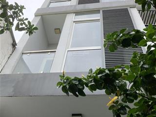 Nhà mới 3 tầng ở ngay đường 3 linh xuân. dt 60m2 giá 4tỷ45.  0938 672 ***