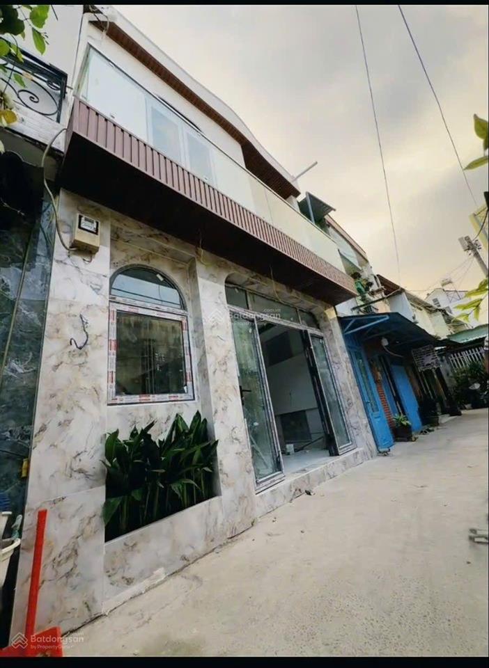 Giá  4tỷ290 tl chính chủ nhà mới tinh  tặng full nội thất