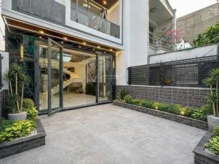 Bán nhà góc 2 mặt tiền 1716 huỳnh tấn phát