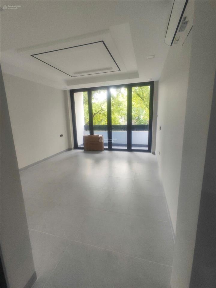 Bán nhà mt đường số kdc tân quy đông, p. tân phong, q.7
+ nhà mới xây như hình, dt 4m x 18m