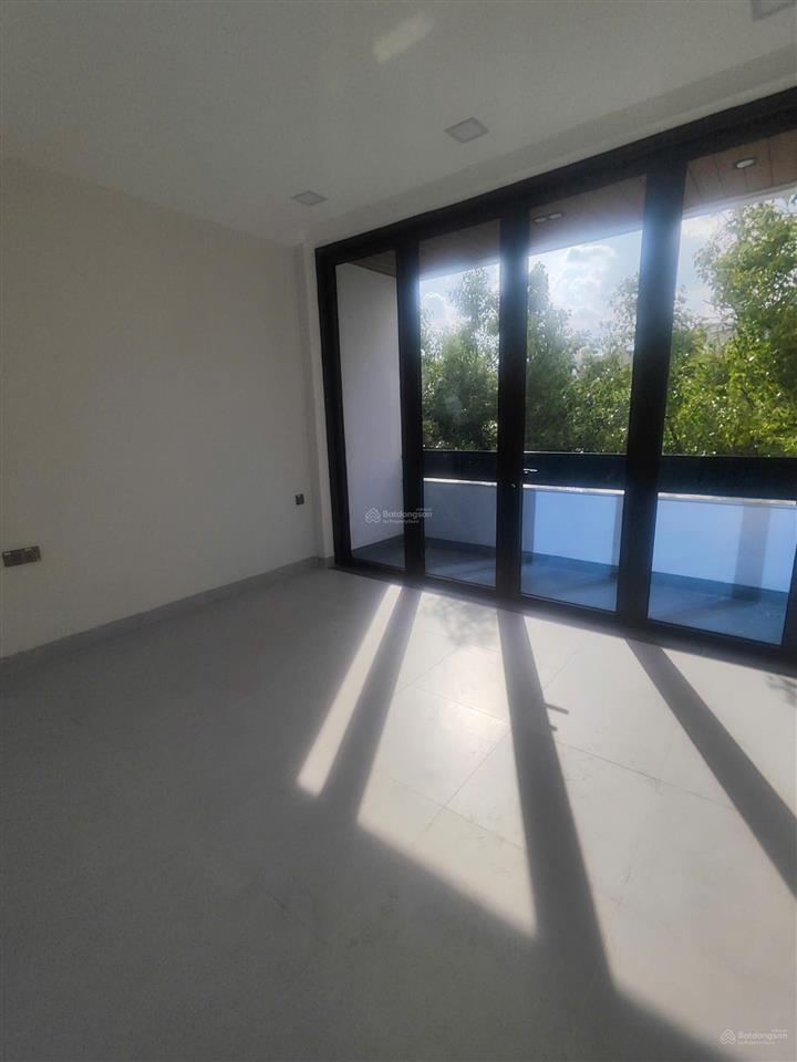 Bán nhà mt đường số kdc tân quy đông, p. tân phong, q.7
+ nhà mới xây như hình, dt 4m x 18m