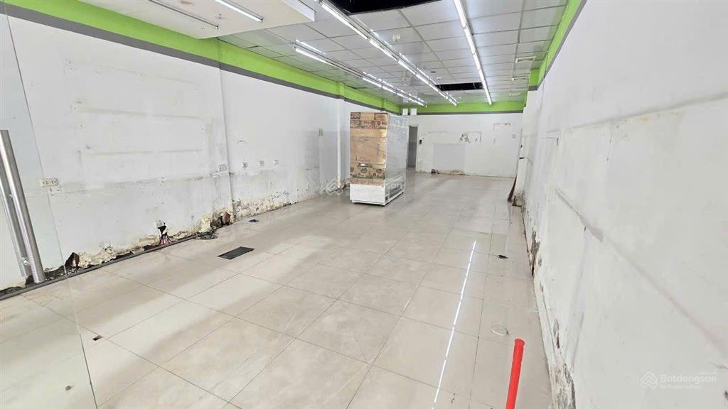Cho thuê mb trống suốt mặt tiền đường lê văn lương, kế bên ngã 4 nguyễn thị thập p.tân hưng quận 7