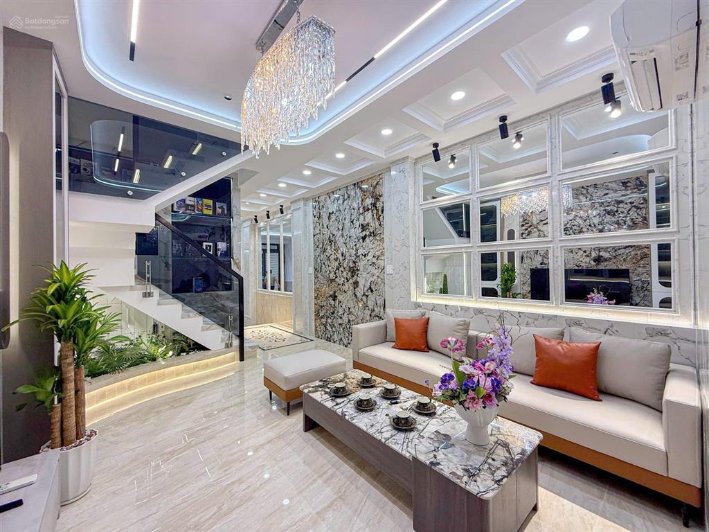Bán nhà 62/ lâm văn bền . p. tân kiểng . quận 7.