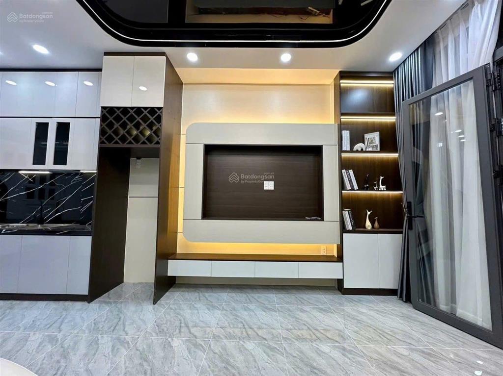Bán nhà 2 mt trước sau hẻm 751/ trần xuân soạn, phường tân hưng. q7.