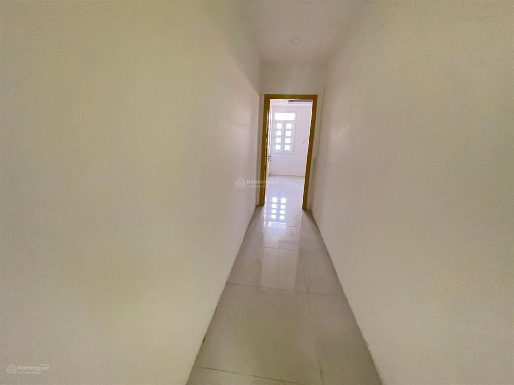 Cho thuê nguyên căn mặt tiền 2 lầu nguyễn thị thập rẻ nhất 37tr/ tháng
trệt 2 lầu 4 phòng 3wc