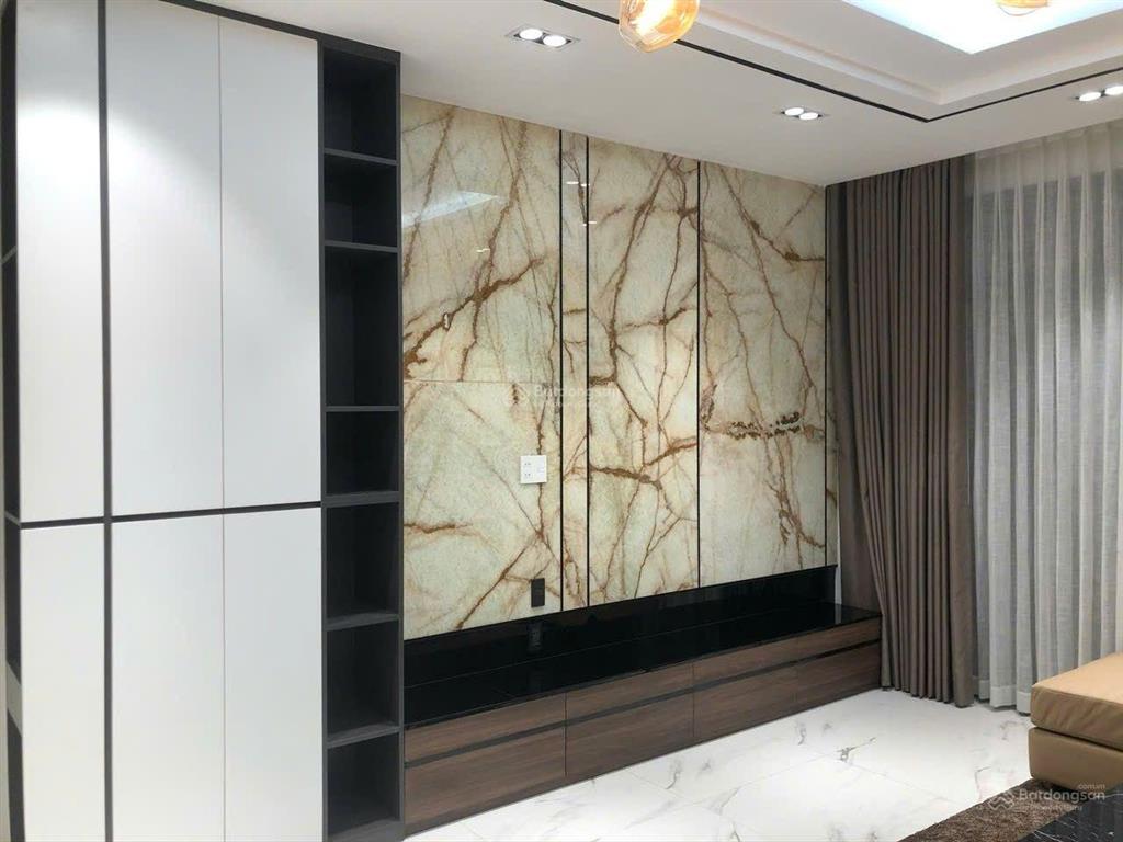 Bán nhà mặt tiền đường số 14m,gần lotte mark.quận 7
giá 15,8 tỷ tl
=====
diện tích.4m5 x 15m