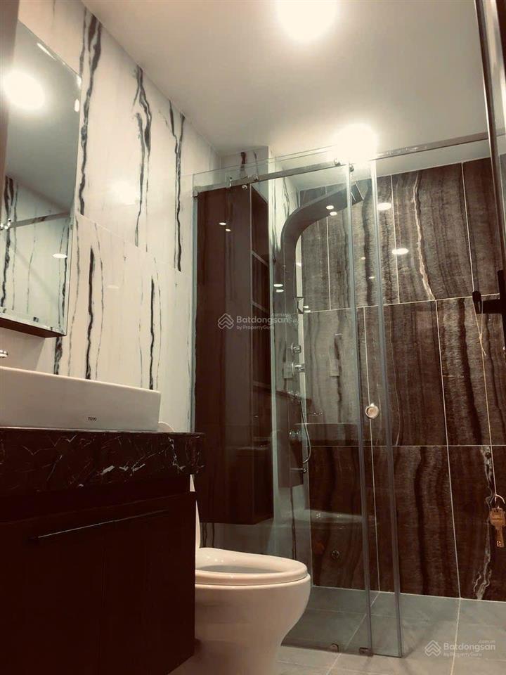 Bán nhà mặt tiền đường số 14m,gần lotte mark.quận 7
giá 15,8 tỷ tl
=====
diện tích.4m5 x 15m