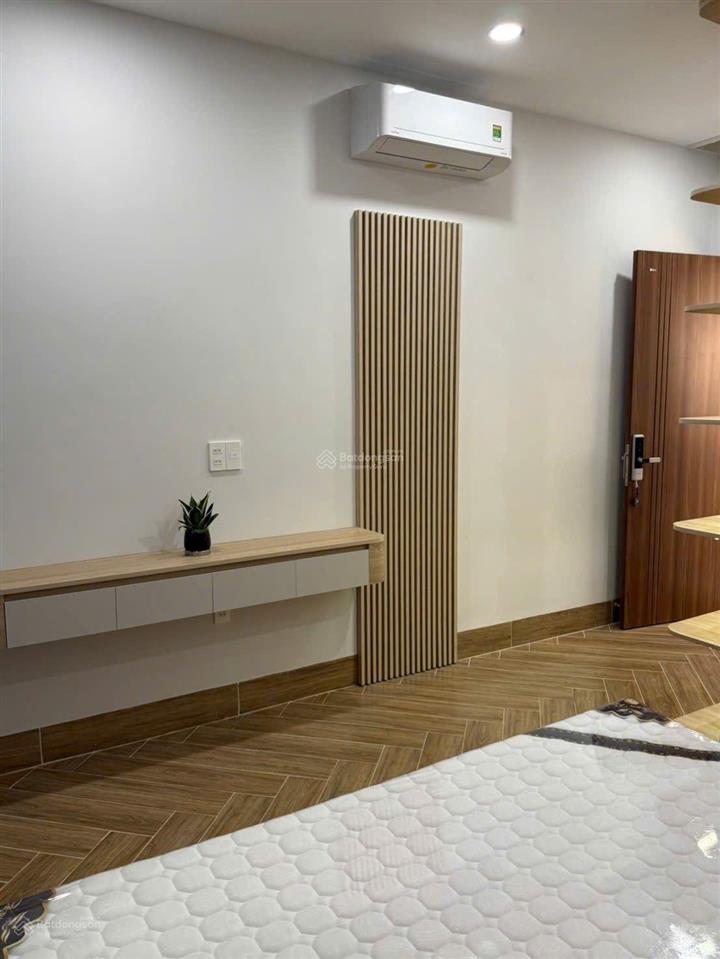 Nhà đẹp hẻm chợ tân quy q7 full nội thất giá 5,9 tỷ nhà mặt chợ vừa ở vừa kinh doanh,