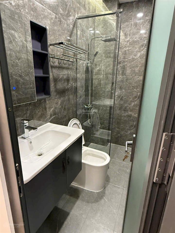Nhà đẹp hẻm chợ tân quy q7 full nội thất giá 5,9 tỷ nhà mặt chợ vừa ở vừa kinh doanh,