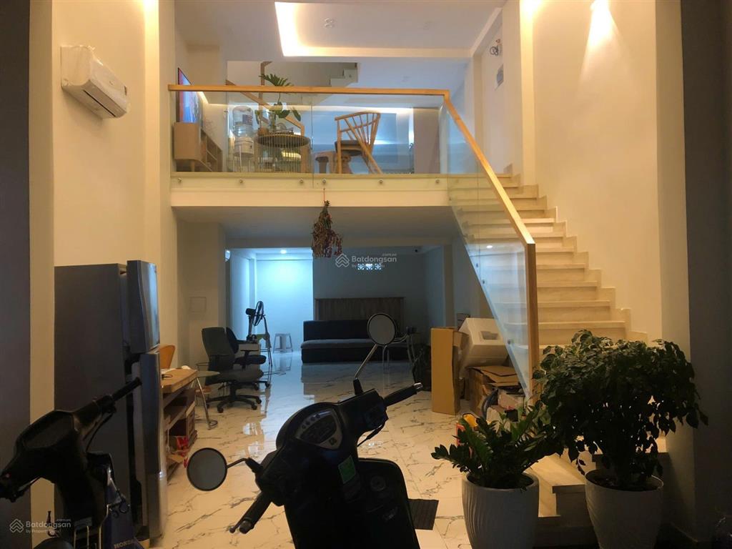 Giảm mạnh gần 3 tỷ về 13,5 tỷ chốt. mặt tiền mai văn vĩnh, tân quy, quận 7