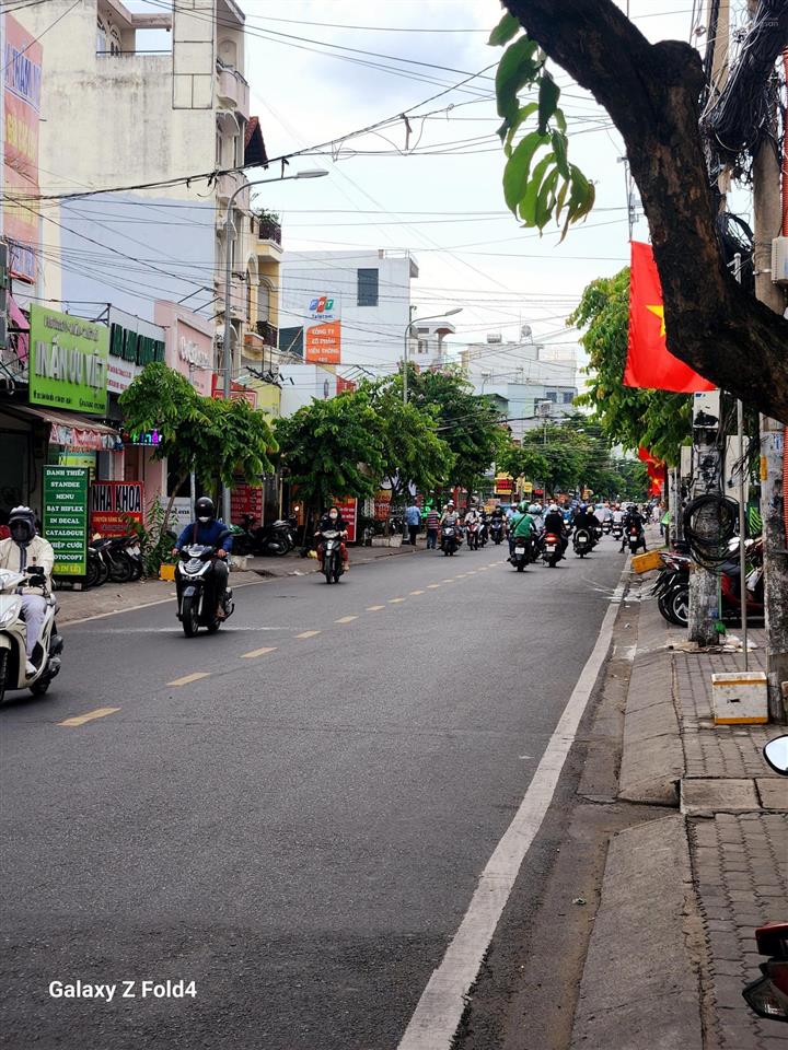 Cho thuê nhà nguyên căn lâm văn bền, quận 7 giá hot 28tr còn bớt