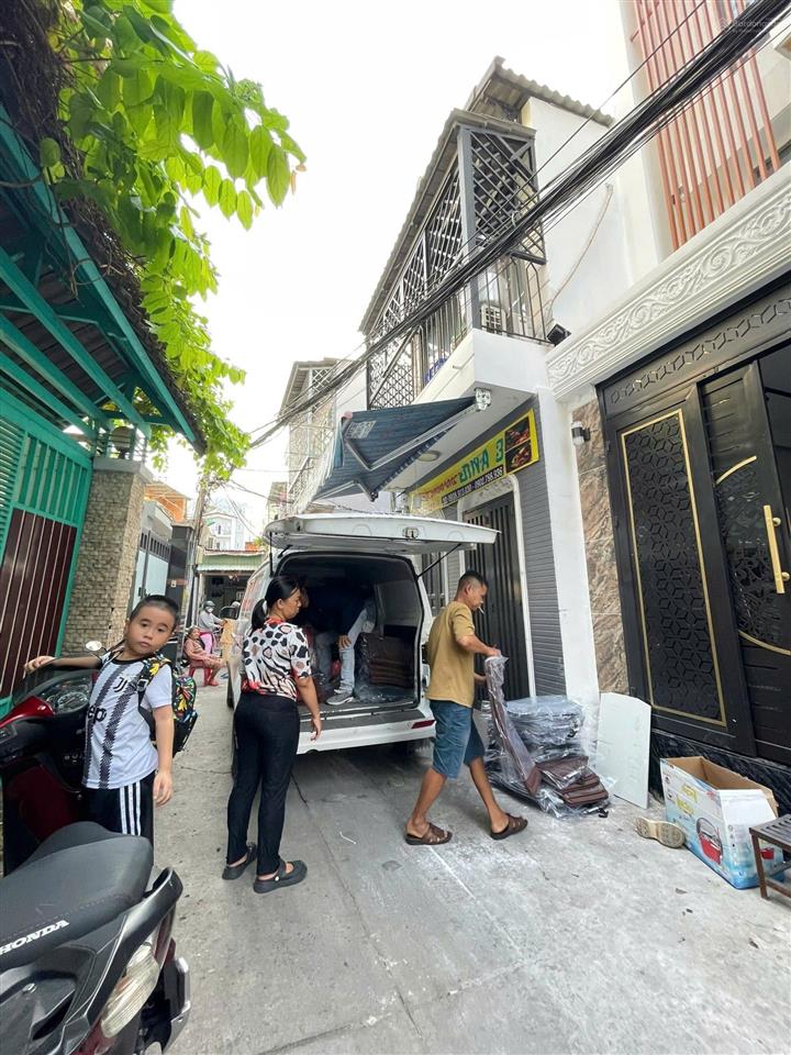 Bán nhà hẻm vườn điều, đường bế văn cấm, tân quy, q7. vị trí hẻm ô tô vào được, cách mặt tiền 100m