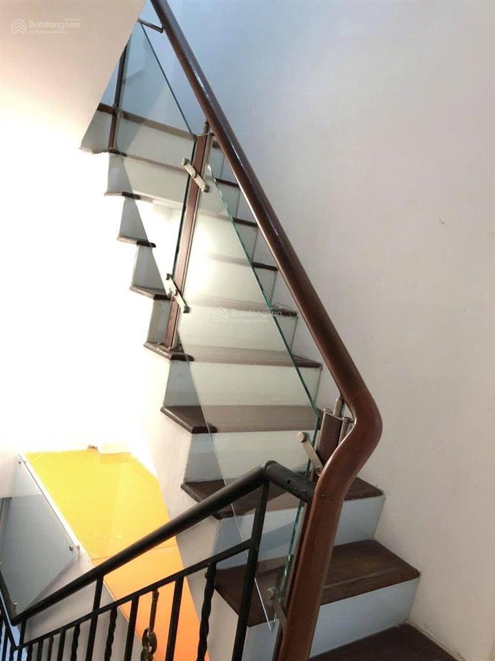 Cho thuê nhà nguyên căn mặt tiền đường số 1, phường tân phú, quận 7