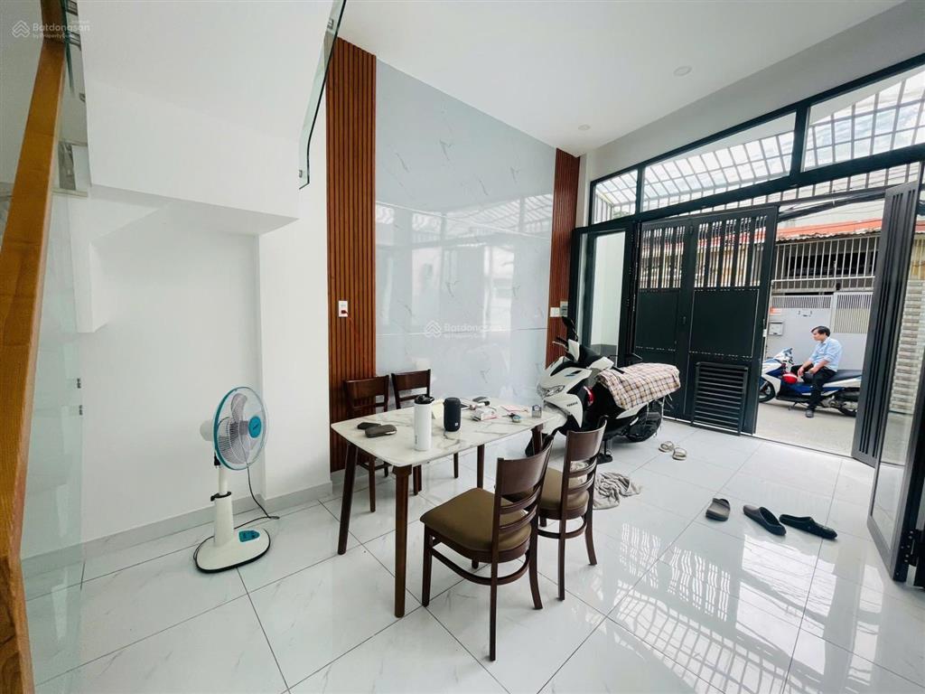 Cho thuê nhà 2 mặt tiền hẻm xe hơi 793 trần xuân soạn, khu kiều đàm, p. tân hưng, quận 7