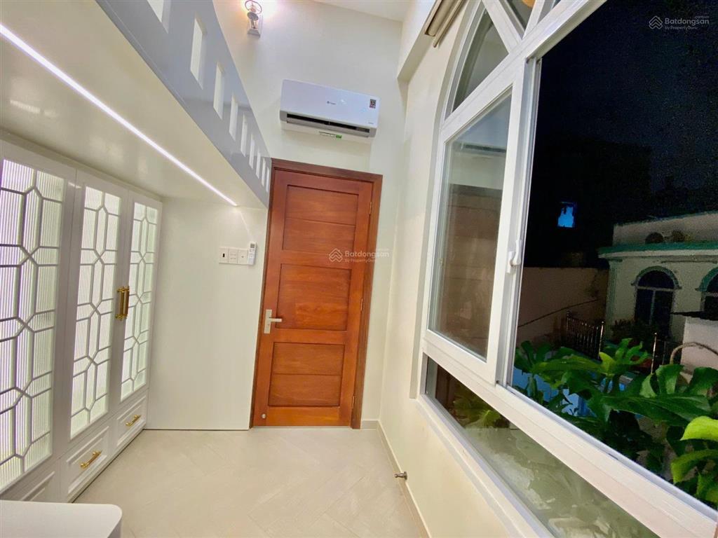 Bán nhà cách hẻm xe hơi 10m (hẻm 3m trước nhà) thiết kế tân cổ điển sang trọng
