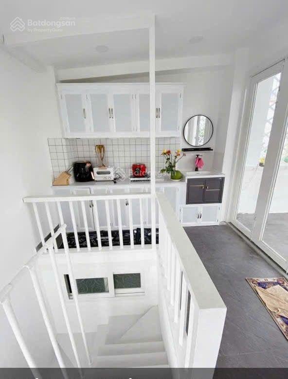 Bán nhà mt đường số 47  lâm văn bền  q7. có hợp đồng thuê 18tr/th.
giá 5ty8 thương lượng