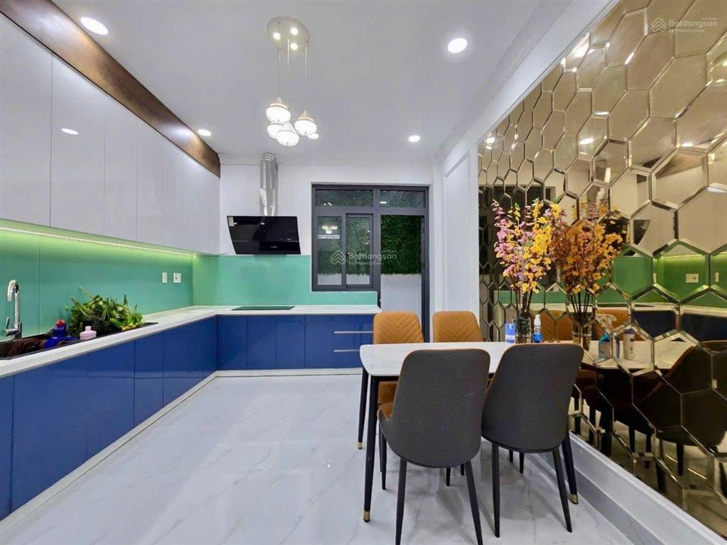 Bán nhà hẻm 88 đường nguyễn văn quỳ quận 7  diện tích 4x14m