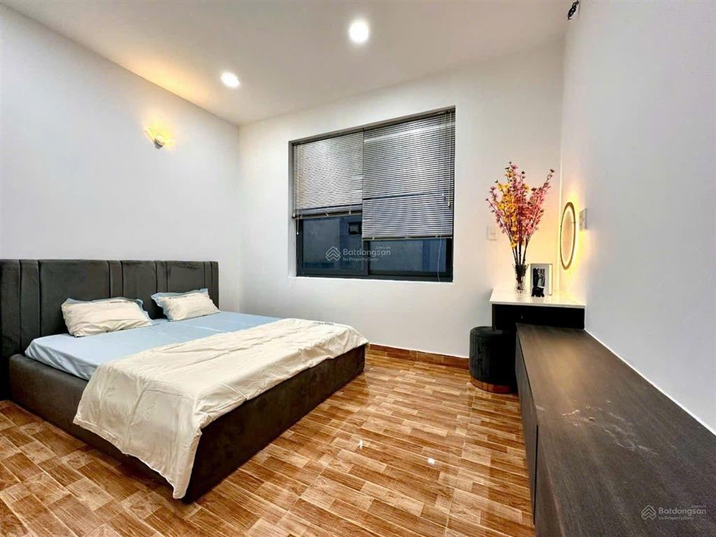 Bán nhà hẻm 88 đường nguyễn văn quỳ quận 7  diện tích 4x14m
