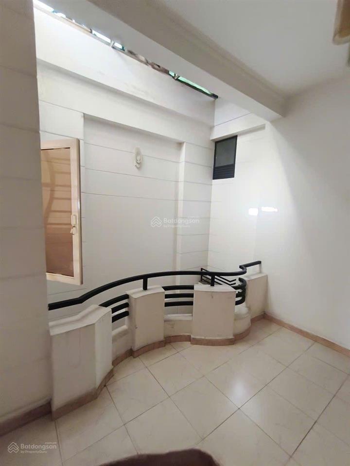 Cho thuê nhà nguyên căn lâm văn bền, quận 7 mặt tiền đẹp khu dân cư đông