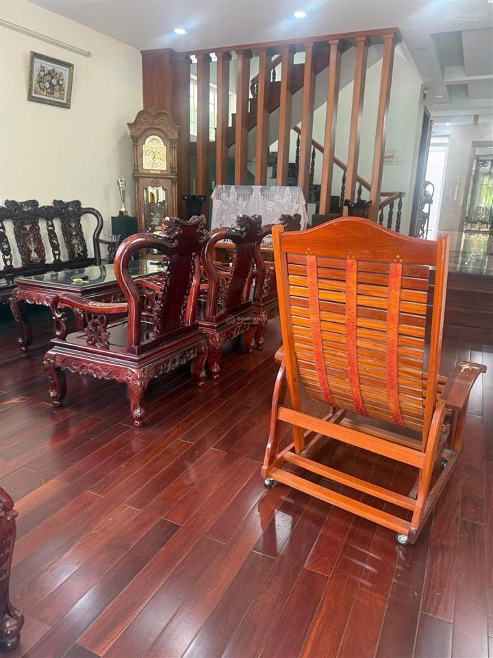 Cần bán gấp căn góc him lam quận 7 giá tốt khu vực