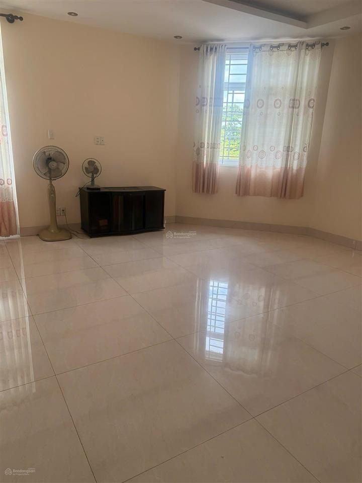 Cần bán gấp căn góc him lam quận 7 giá tốt khu vực