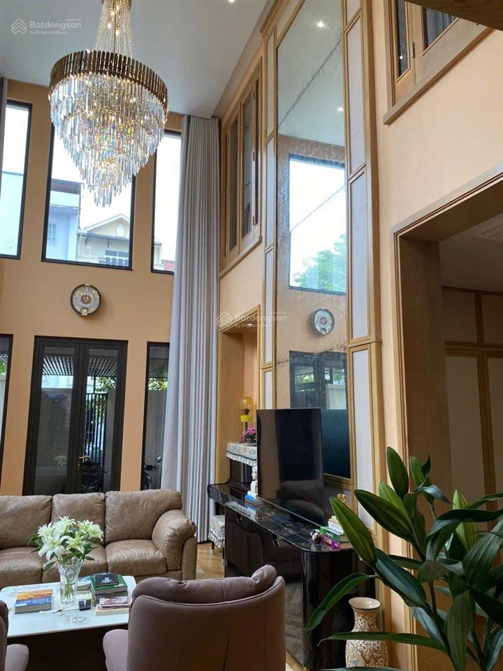 Bán biệt thự góc 2 mặt tiền sát vincom nam long trần trọng cung dt 12m x 24m