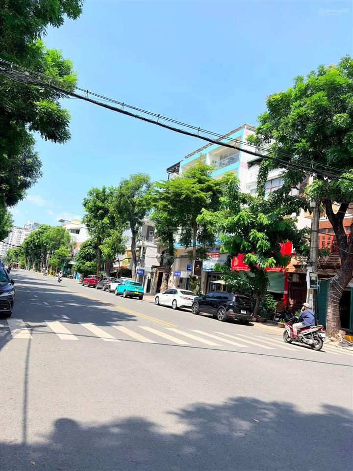 Cho thuê nhà phố căn góc 2 mặt tiền đường số 65
