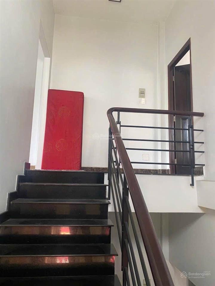 Cho thuê nhà phố căn góc 2 mặt tiền đường số 65