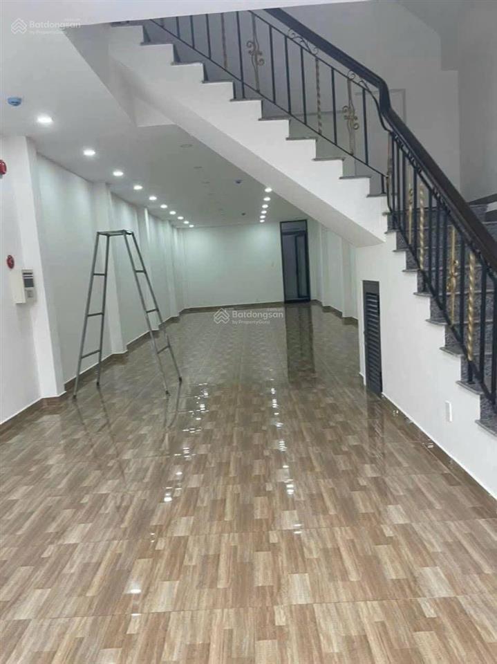Cho thuê nhà building q7 hoàng quốc việt, p. phú thuận, quận 7