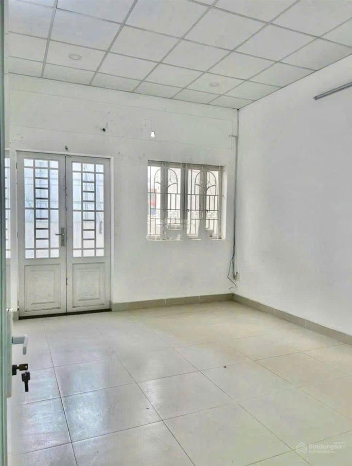 Cho thuê nhà mặt tiền nguyễn thị thập kinh doanh
chỉ 32tr còn bớt