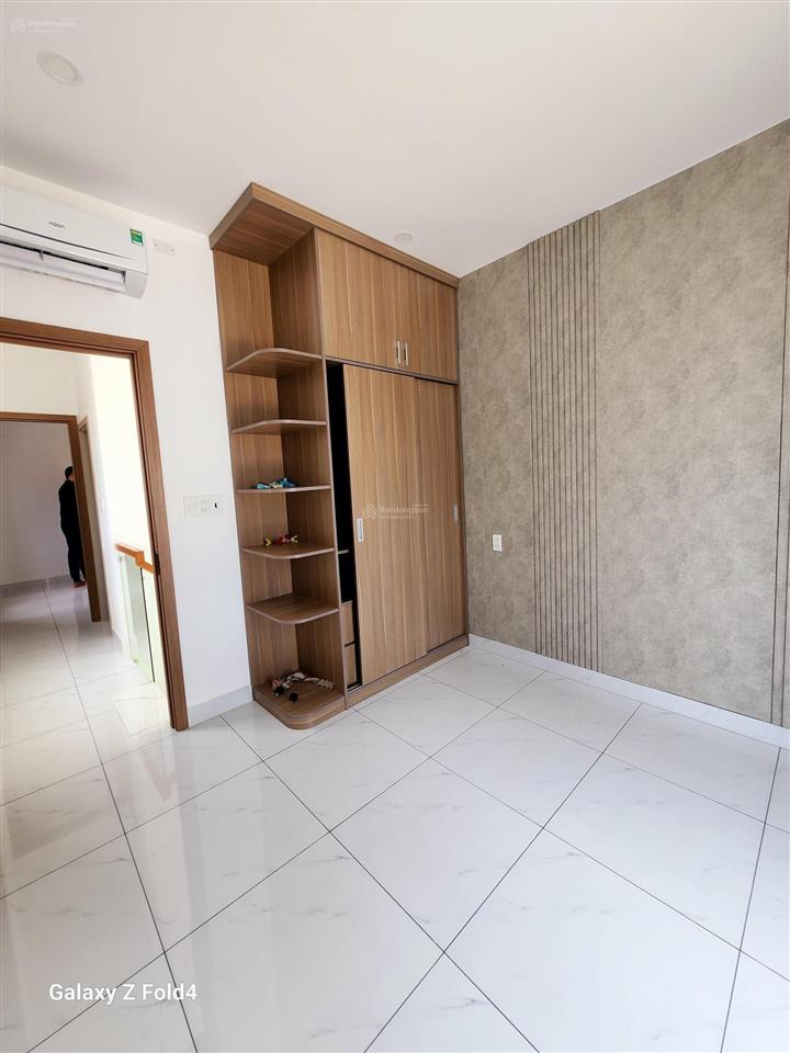 Bán nhà 2 mặt tiền hẻm xe hơi 793 trần xuân soạn khu kiều đàm p. tân hưng quận 7
diện tích 4x11